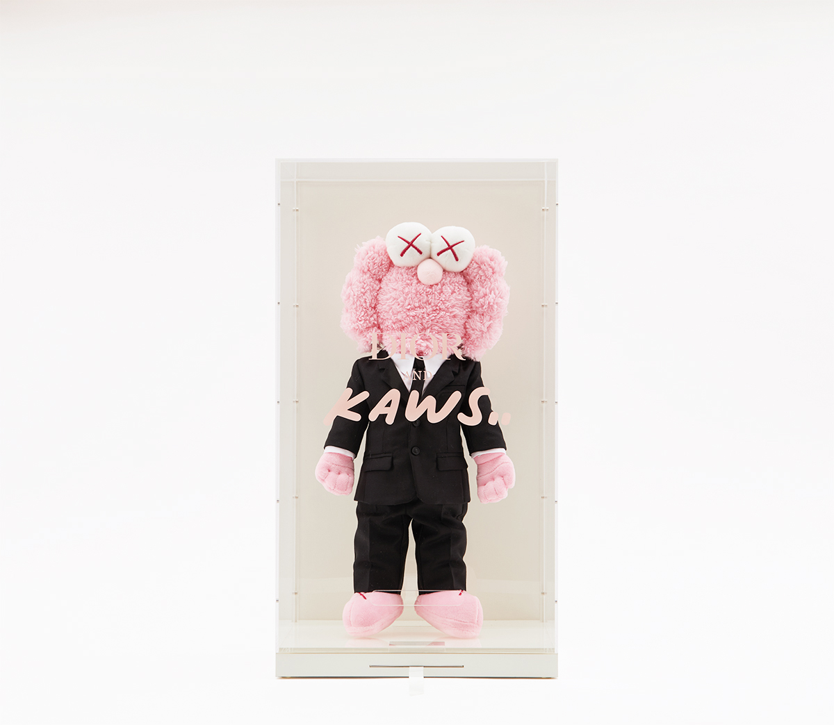 カウズ x Dior - Dior BFF Plush Pink and Black｜NEW AUCTION
